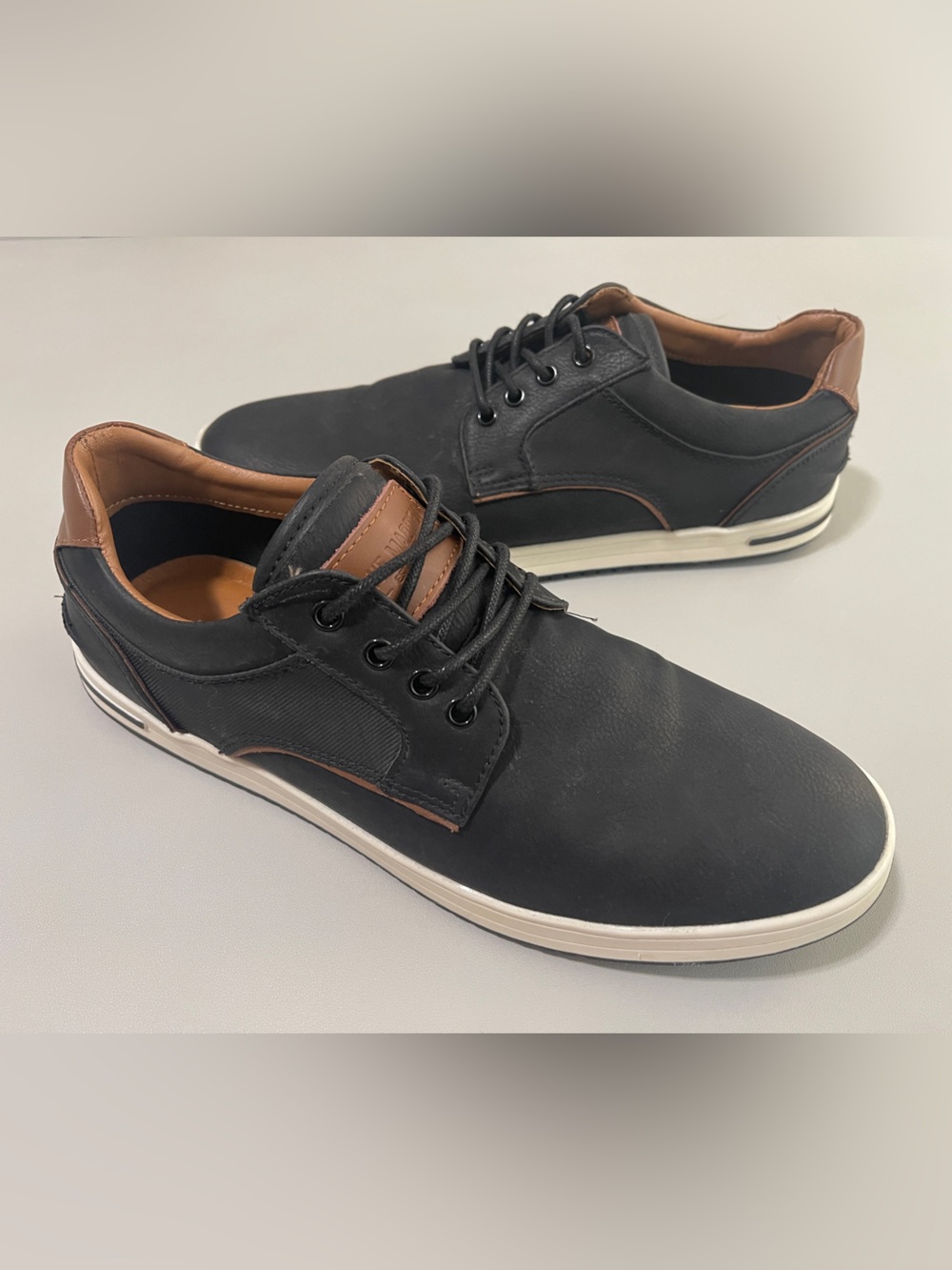 Steve Madden Black Lace-Up Oxfords with Brown Accents